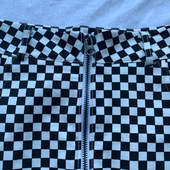 Mini Skirt Checkered Black White Medium NWOT - Picture 3 of 4